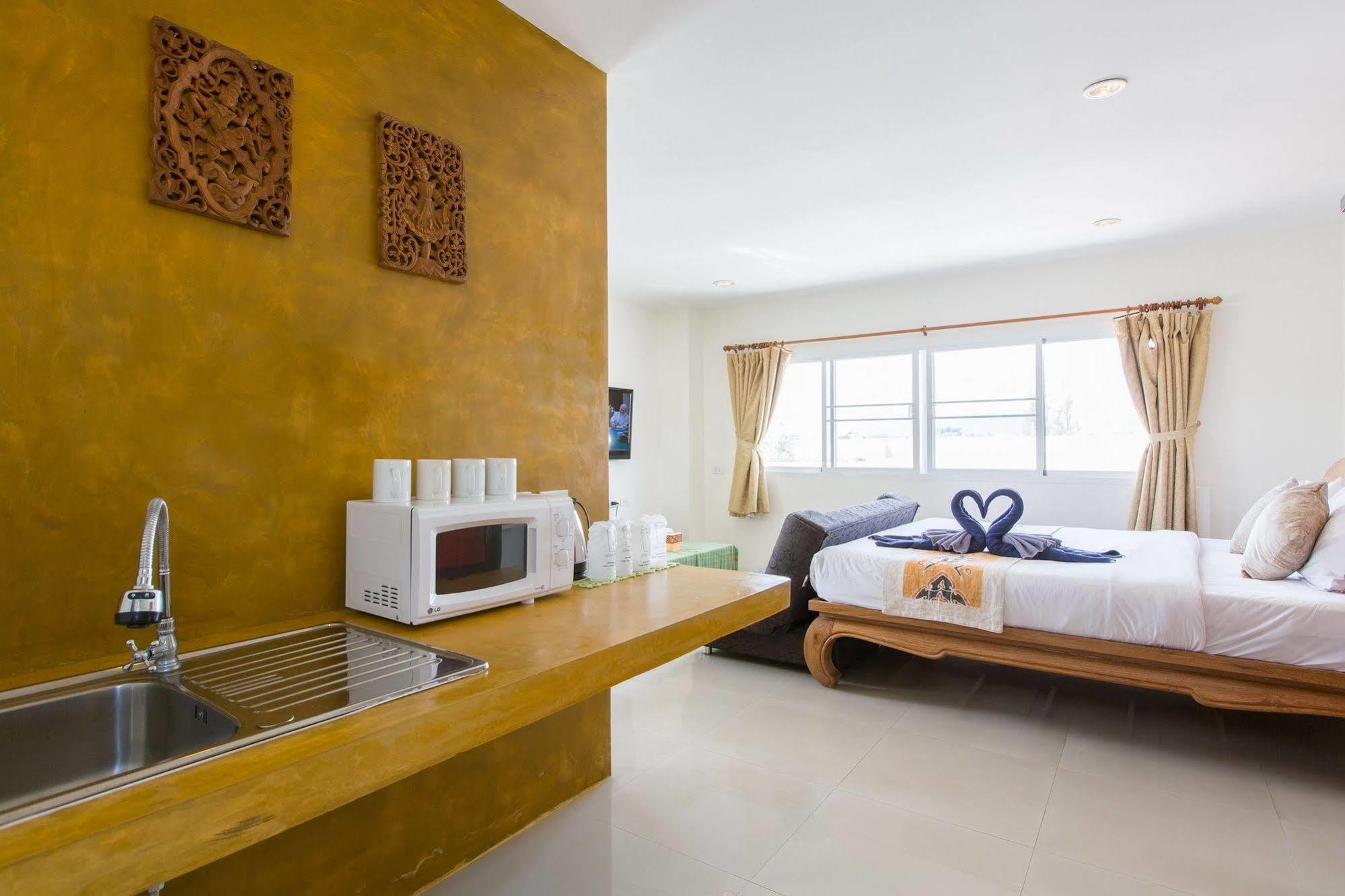 Khách sạn Marina Boutique 3*